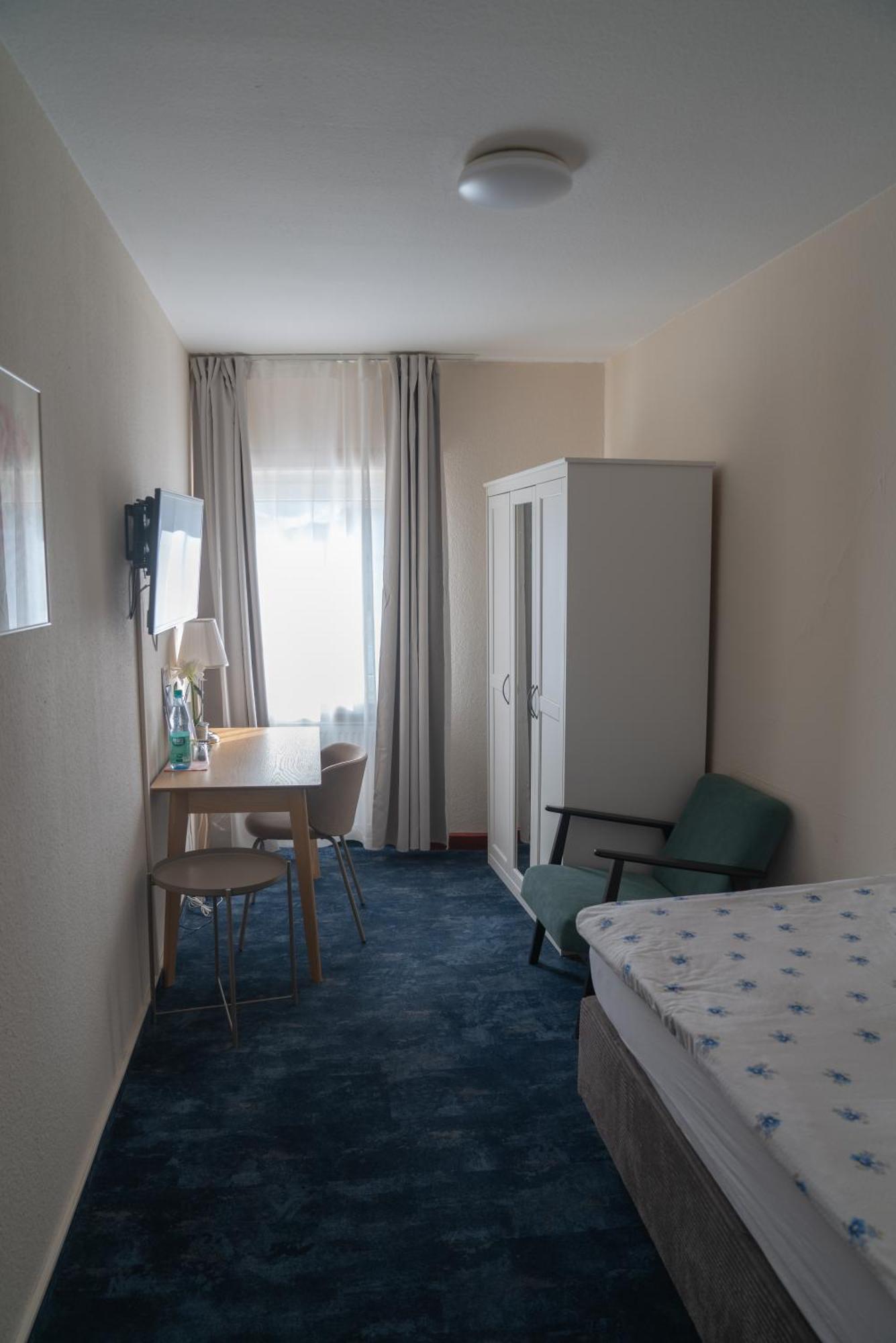 Hotel Zum Grafen Hallermunt Springe Buitenkant foto
