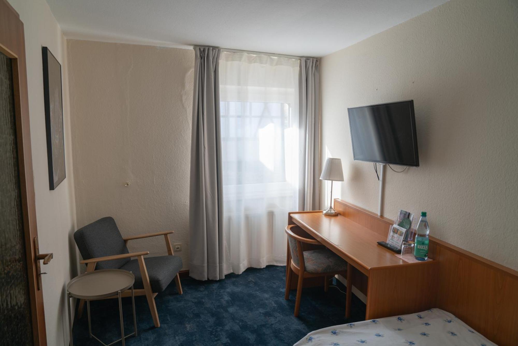 Hotel Zum Grafen Hallermunt Springe Buitenkant foto