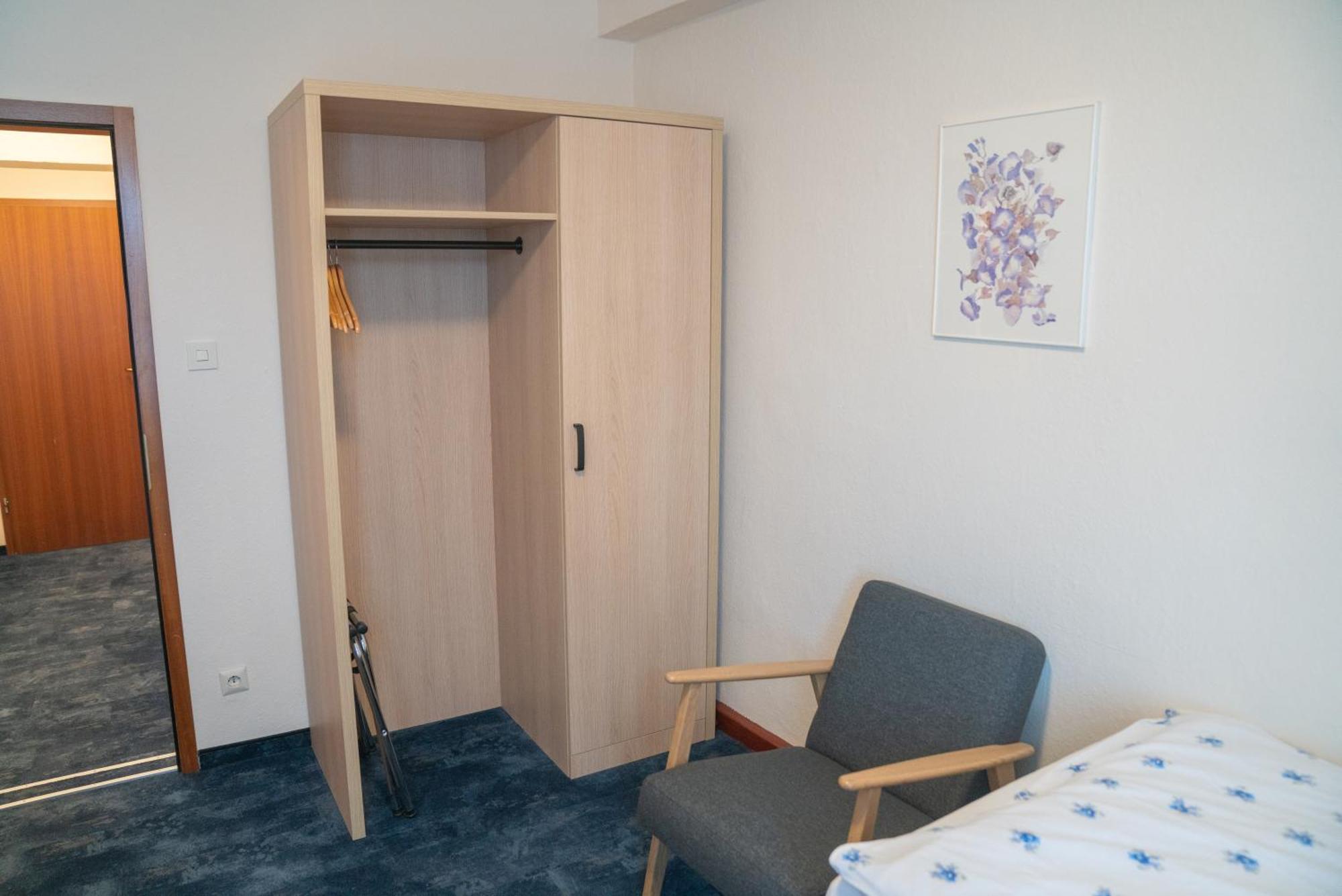 Hotel Zum Grafen Hallermunt Springe Buitenkant foto